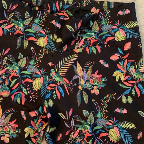 Adidas Neo x Llew Mejia Black Floral Leggings Size Small - Picture 2 of 4